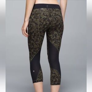 LULULEMON Run Inspire Crop ll Full on Luxtreme (mesh) Camo Crop Leggings